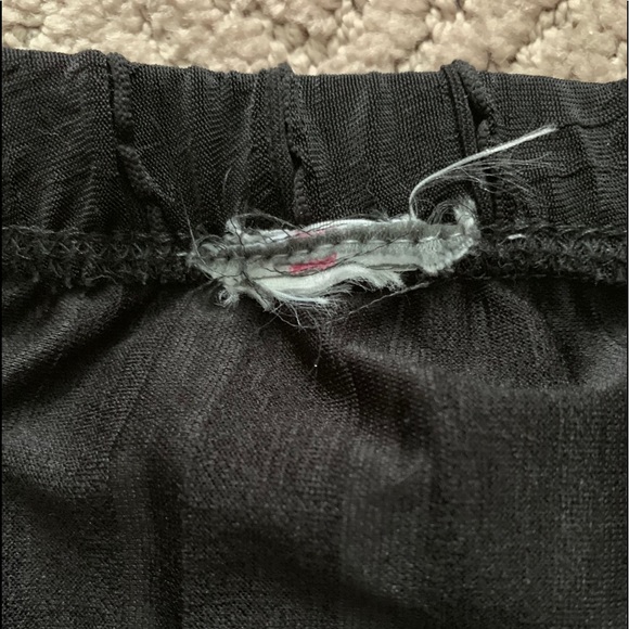 Black strapless top, size Large - Picture 5 of 5